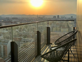 PANORAMA SKY Apartment I Rooftop Pool I Metro station